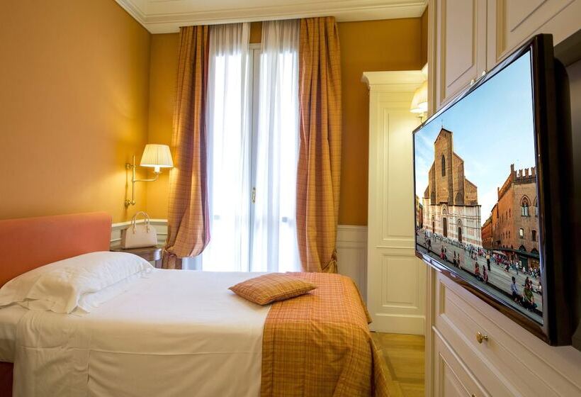 غرفة قياسية فردية, Corona D Oro 1890