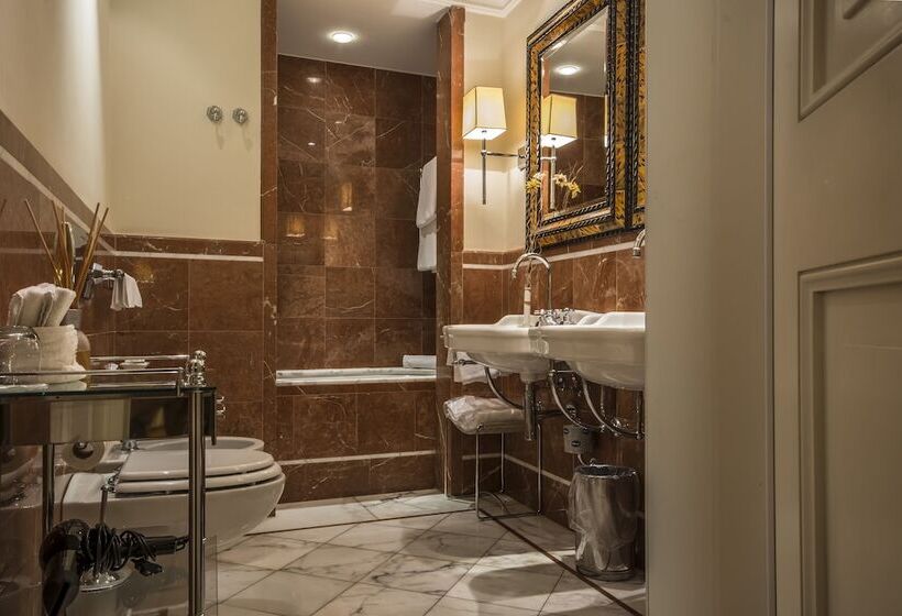 جناح, Corona D Oro 1890