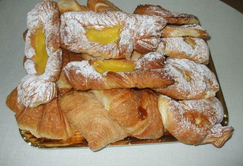 חדר סטנדרט יחיד, Cucciolo