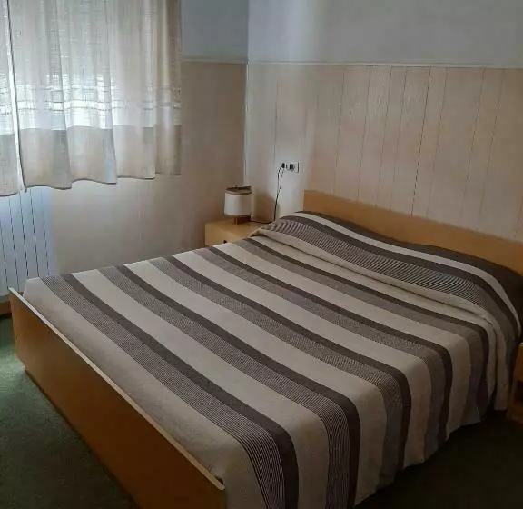 Standard-huone, Cucciolo