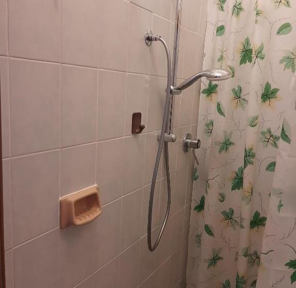 חדר בסיסי, Cucciolo