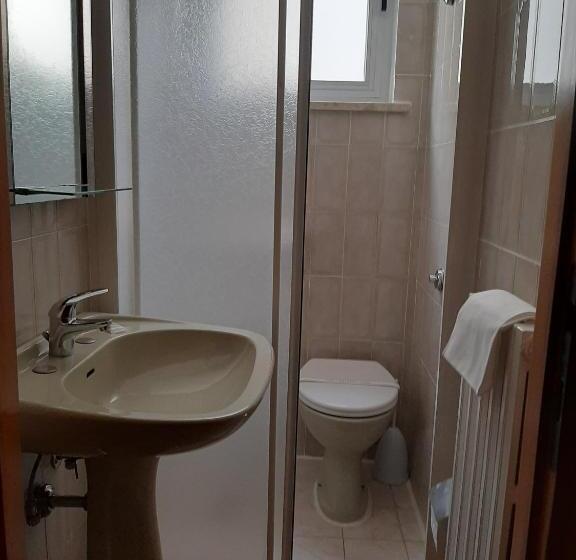 חדר יחיד בסיסי, Cucciolo