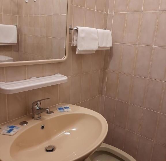 חדר משפחתי קלאסי, Cucciolo