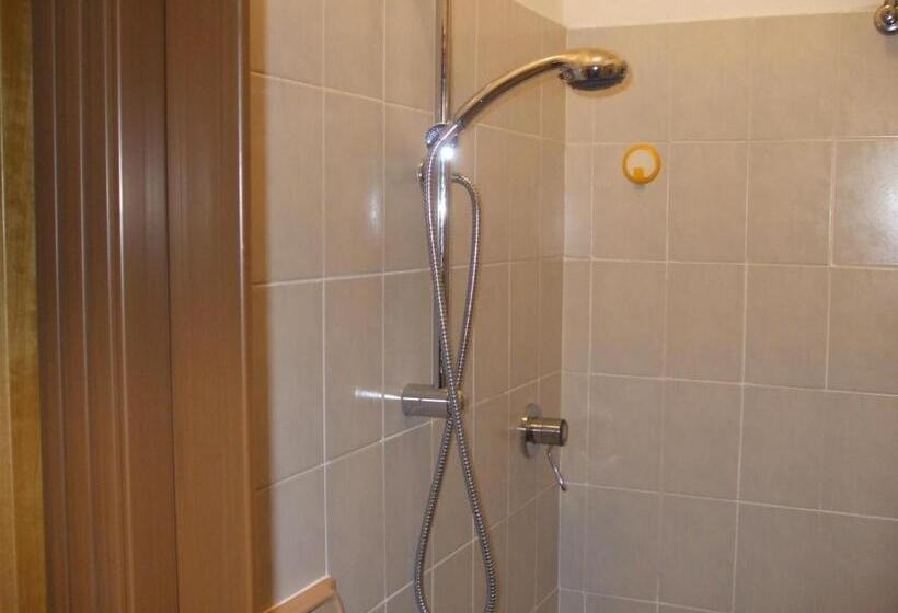 חדר סטנדרט יחיד, Cucciolo