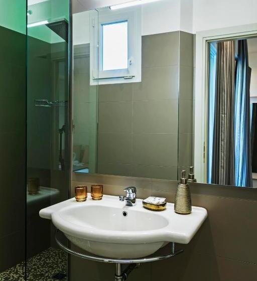 小型套房带海景, Des Bains