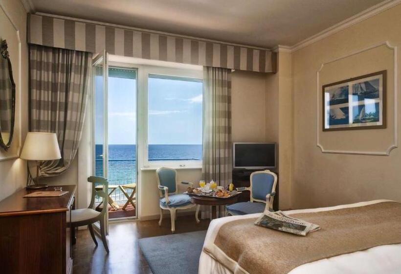 标准间带阳台, Diana Grand