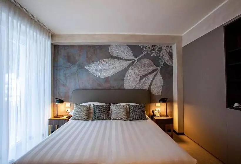 Prestige-huone, Diana Grand