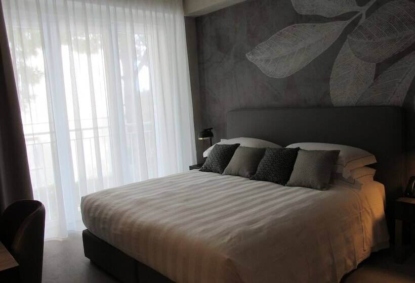 尊贵房, Diana Grand