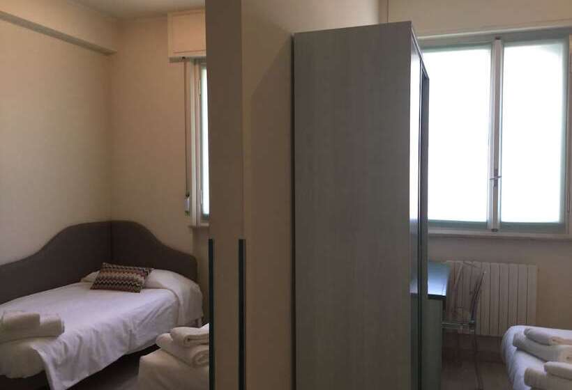 اتاق خانوادگی, Europa