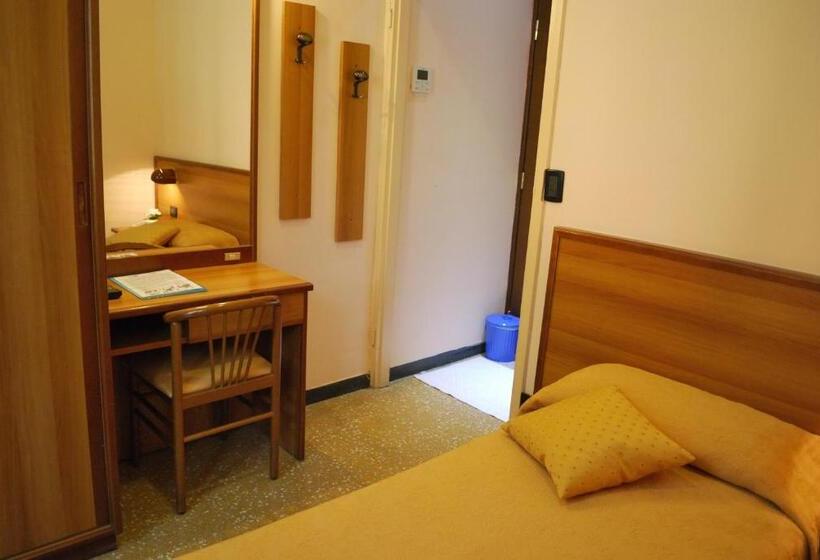 스탠다드 싱글 룸, Galleano