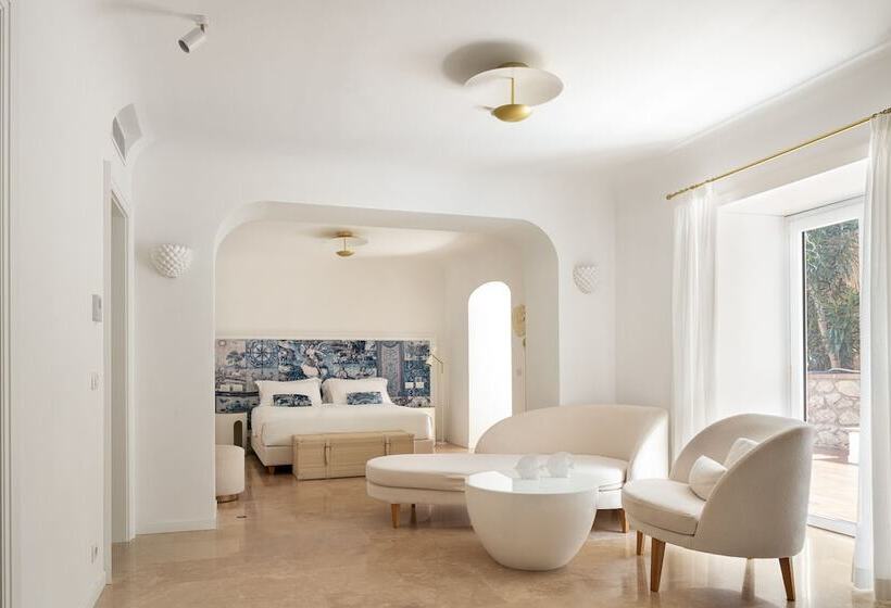 סוויטת ג'וניור עם מסג'ר מים, La Residenza Capri