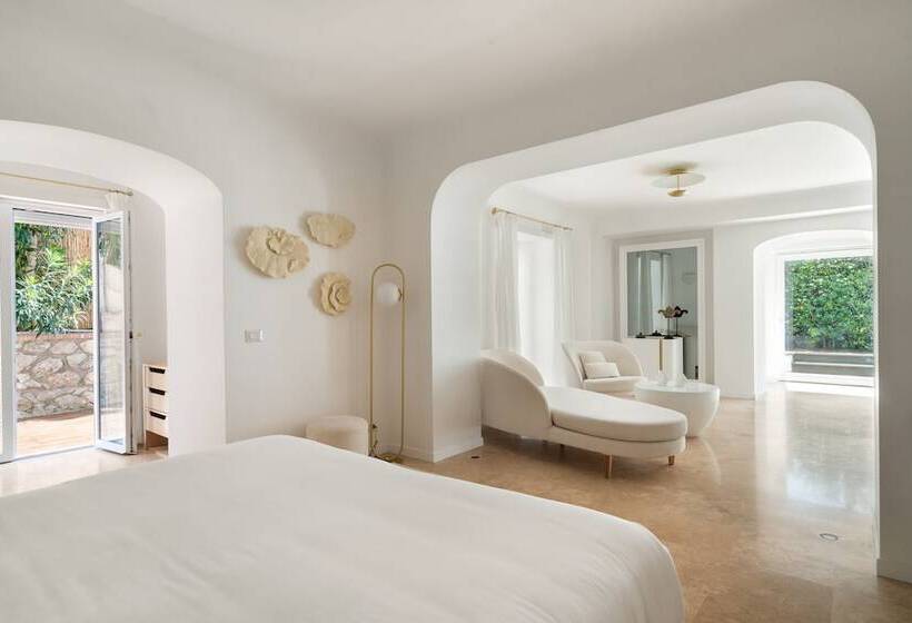 סוויטת ג'וניור עם מסג'ר מים, La Residenza Capri