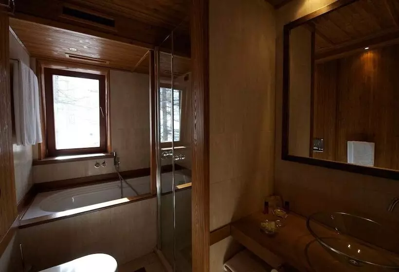اتاق سوپریور, Les Neiges D'antan