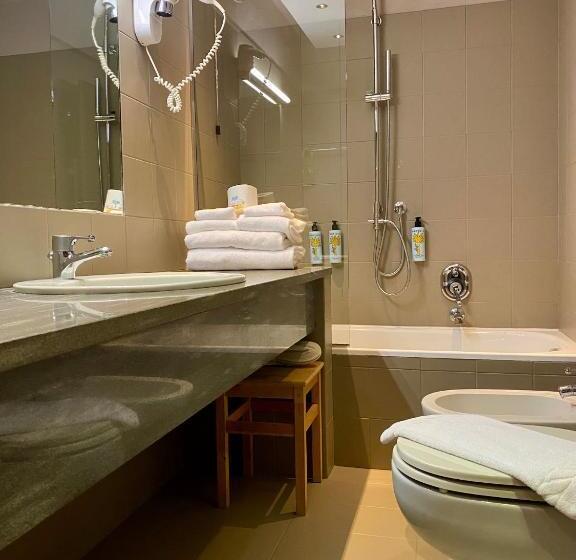 컴포트 룸, Les Neiges D'antan