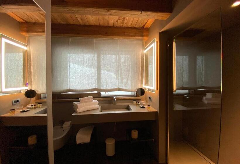 디럭스 룸, Les Neiges D'antan