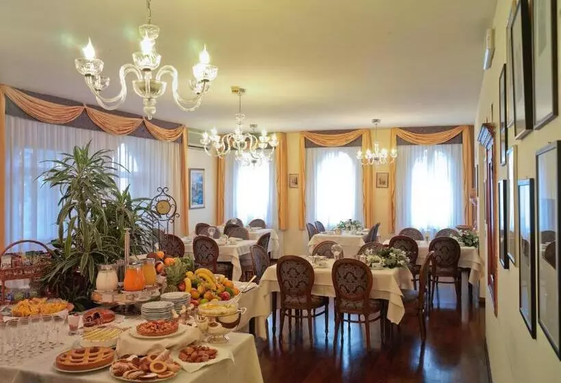 اتاق اکونومی, Locanda Al Castello Wellness Resort