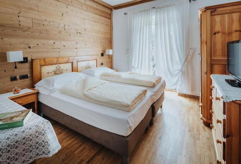 חדר סטנדרט נוף להרים, Menardi