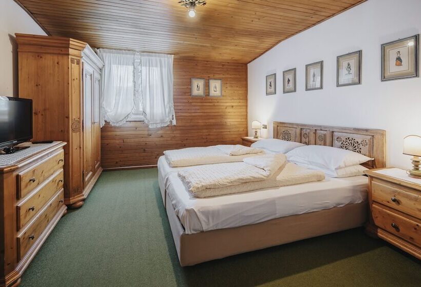 Номер Economy, Menardi