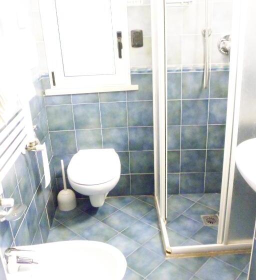 标准间, New Bristol Sport