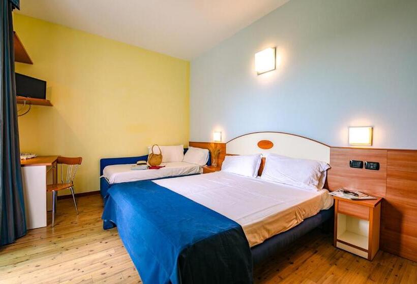 标准间, New Bristol Sport