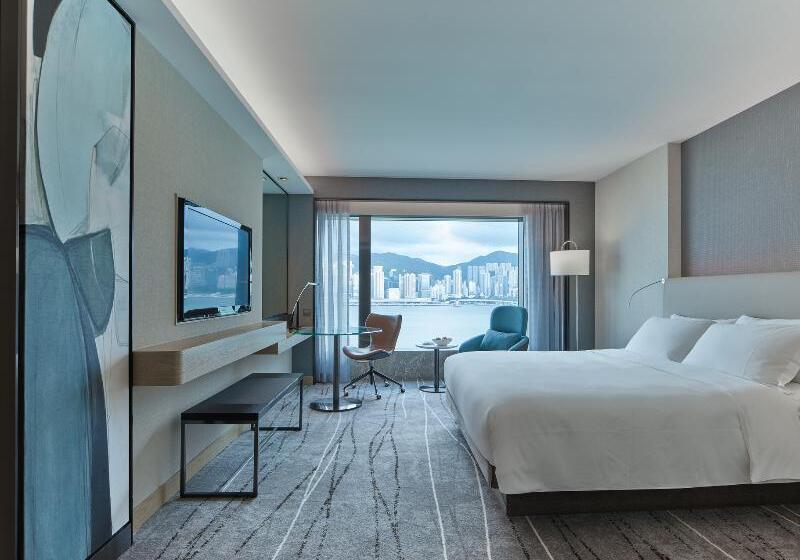 سوئیت با چشم‌انداز, New World Millennium Hong Kong