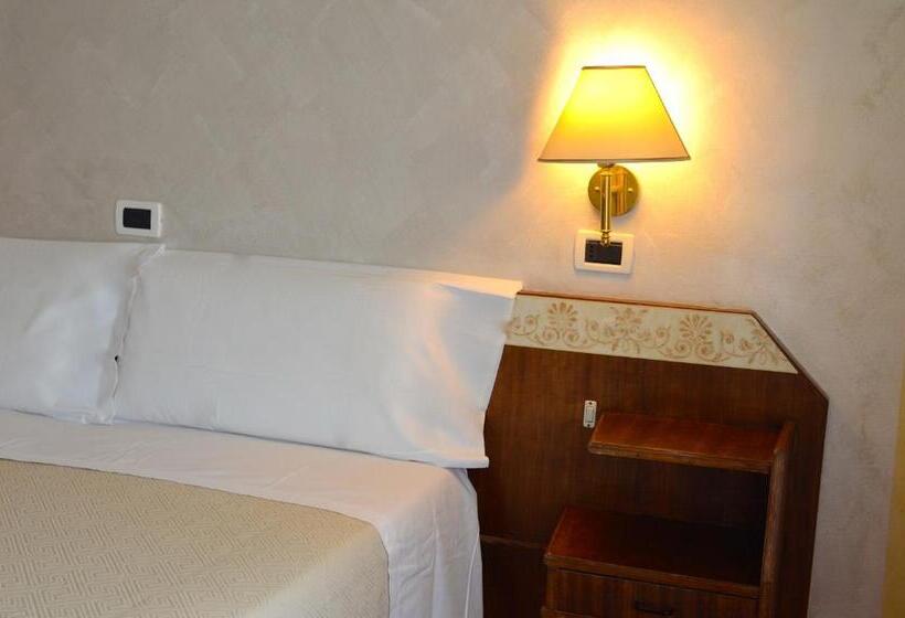 Номер Стандарт Трехместный, Rosa Serenella