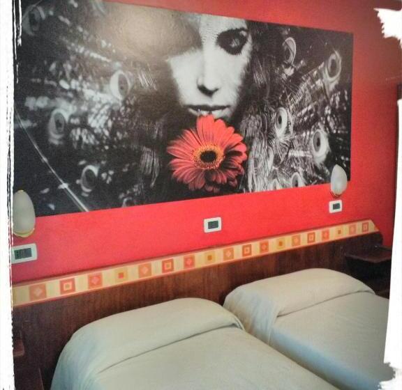 Номер Economy, Rosa Serenella