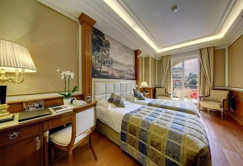 Deluxe-huone, Splendid
