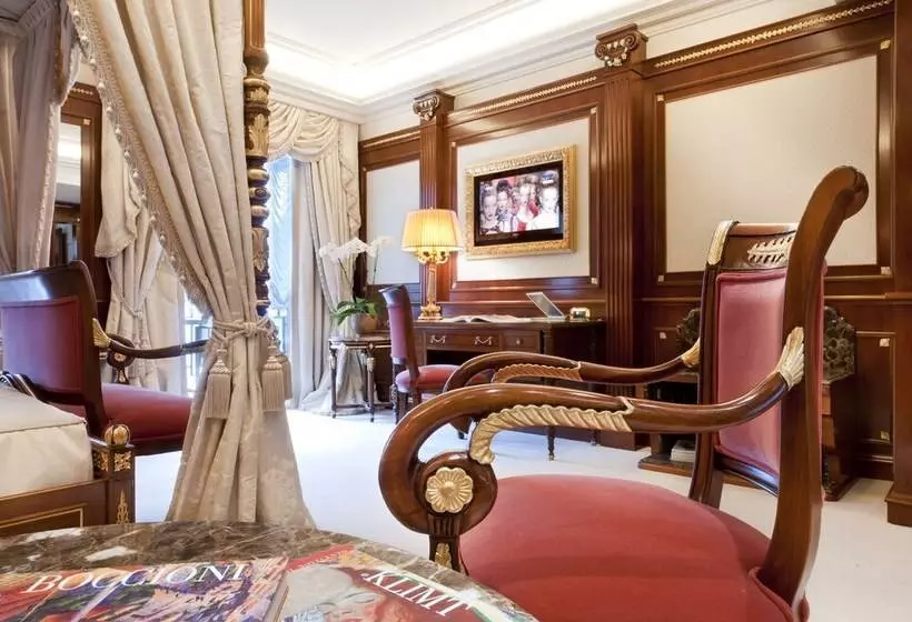 Suite with lake view, Splendid