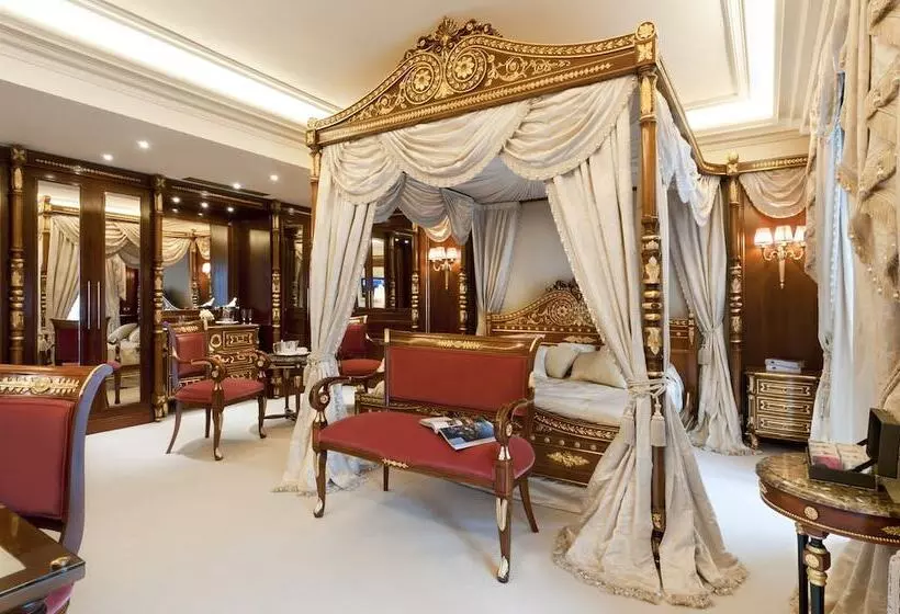 Suite with lake view, Splendid