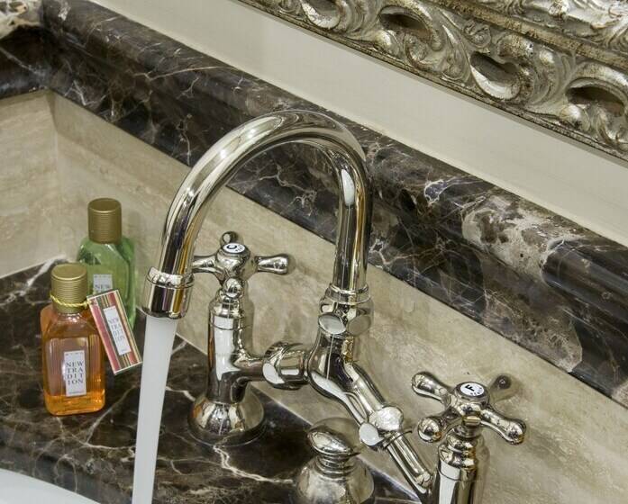 جناح جونيور ذات إطلالة, Splendid