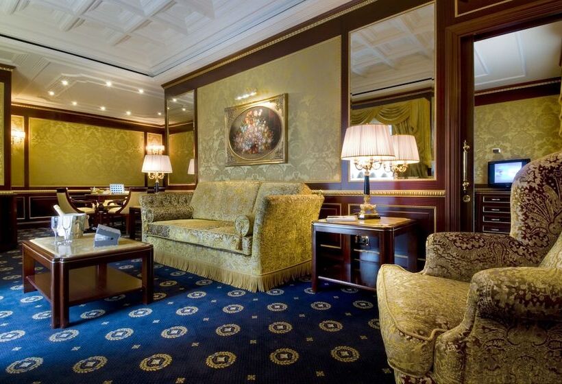 جناح رئاسى, Splendid