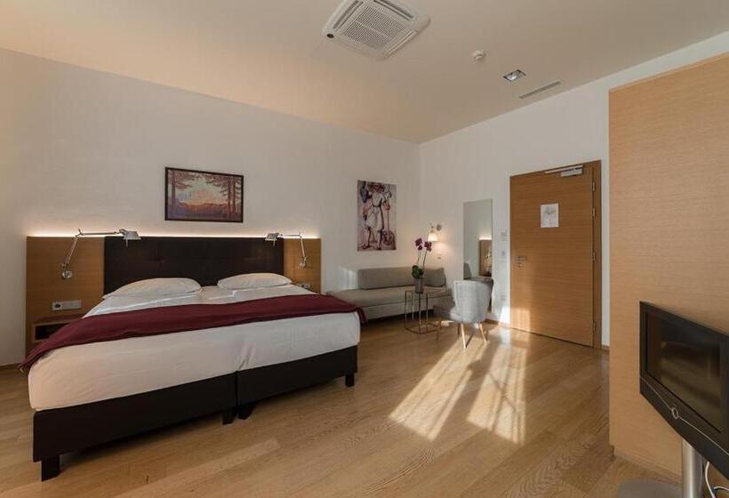 اتاق سوپریور, Stiegl Scala