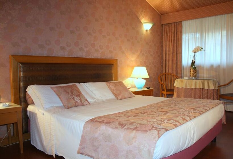 חדר דלוקס, Motel Visconteo