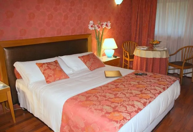 デラックスルーム, Motel Visconteo