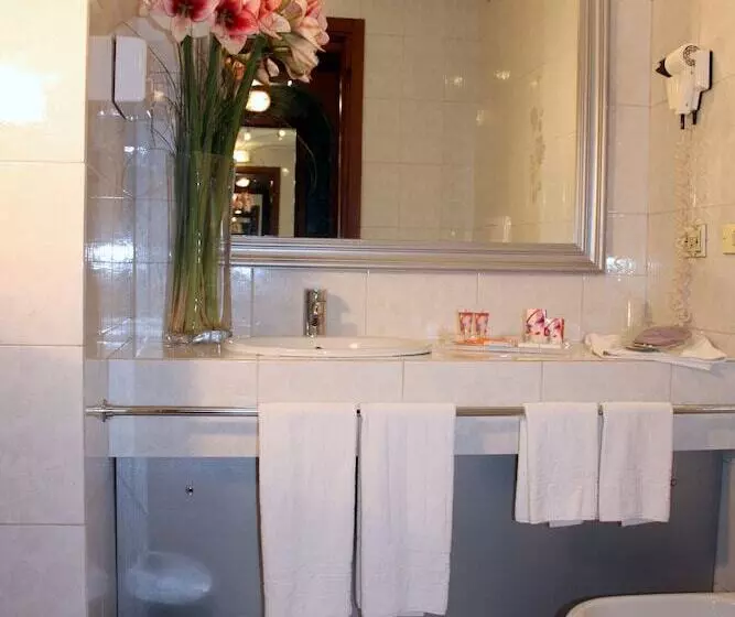 Economy-huone, Motel Visconteo