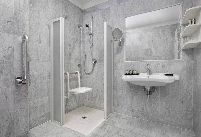 غرفة كلاسيكية سرير مزدوج, Renaissance Tuscany Il Ciocco Resort & Spa