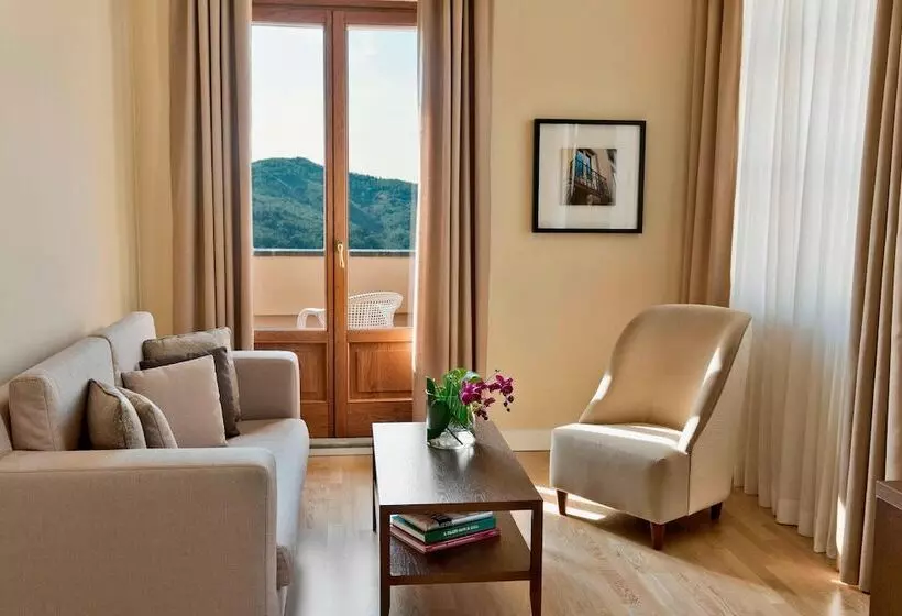 景色の見えるデラックスルーム, Renaissance Tuscany Il Ciocco Resort & Spa