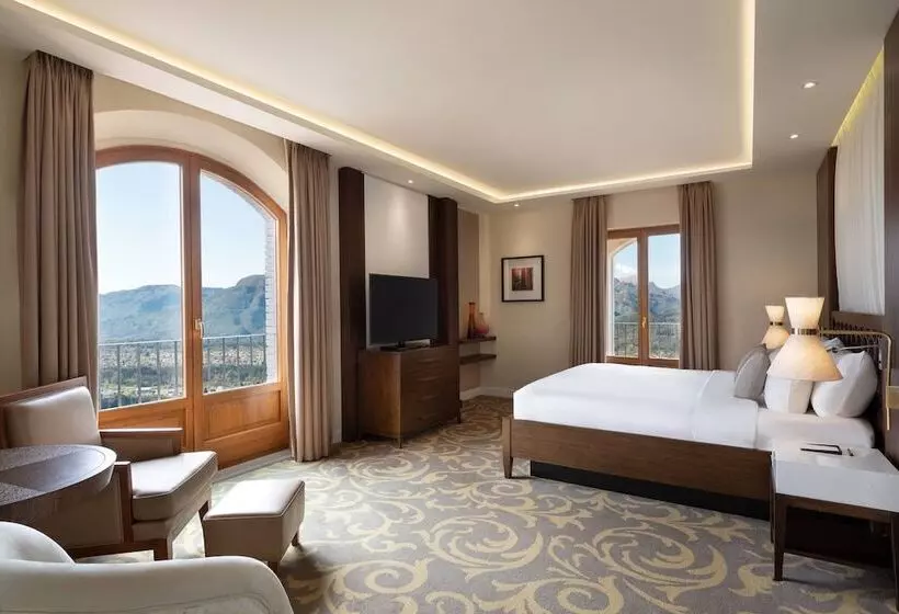 デラックススイート, Renaissance Tuscany Il Ciocco Resort & Spa