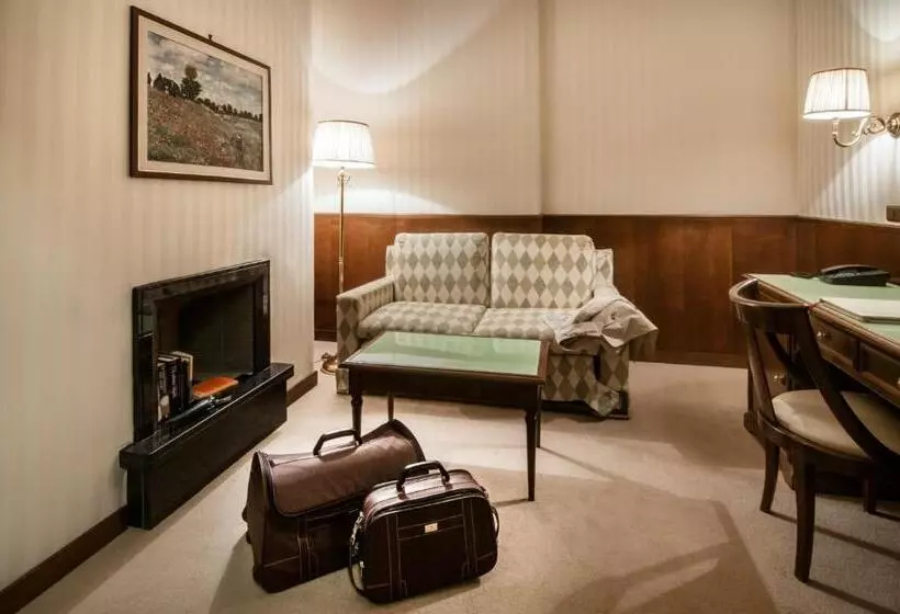 سوییت جونیور, Grand Hotel Bastiani