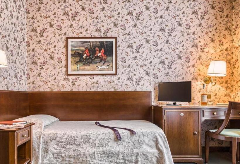 اتاق استاندارد یک نفره, Grand Hotel Bastiani