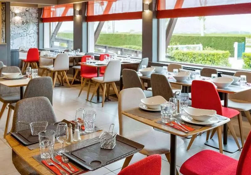 سوییت جونیور با چشم‌انداز دریاچه, Grand Hotel Gardone Riviera