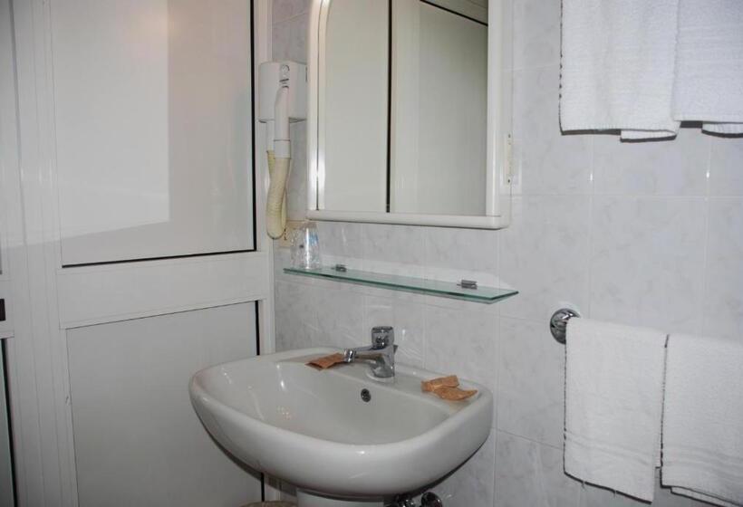 スタンダードルーム, Annunziata