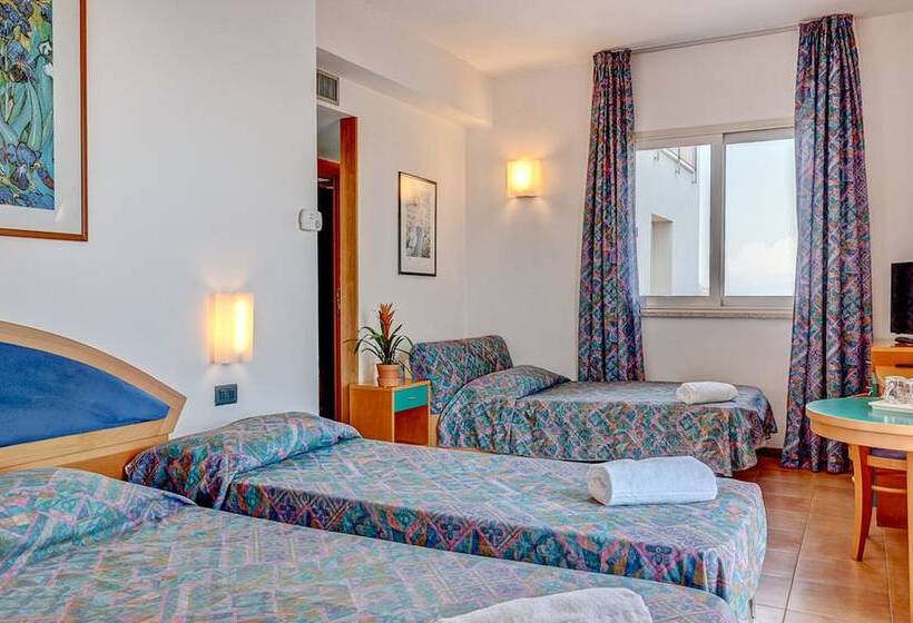 غرفة قياسية ثلاثية, Antares