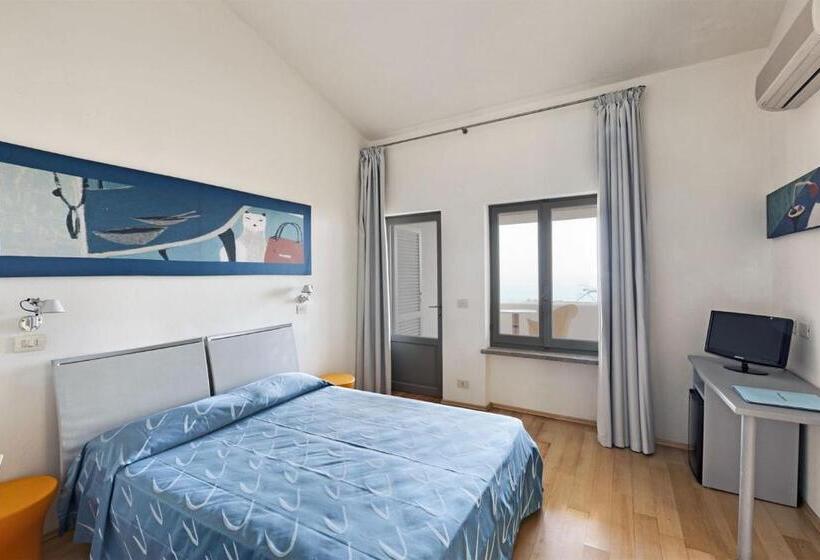 חדר סטנדרט צדדי נוף לים, Arenella