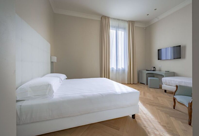 اتاق استاندارد سه نفره, Ariele