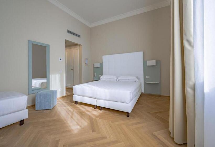 اتاق استاندارد سه نفره, Ariele