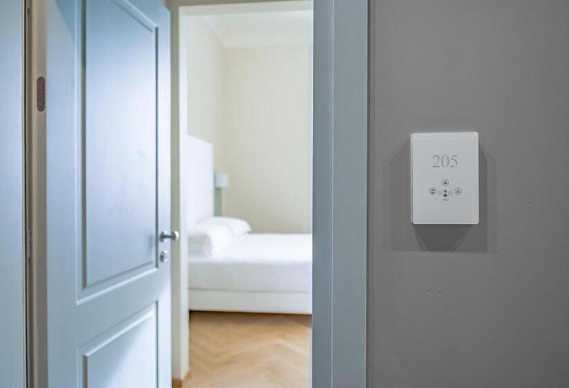 اتاق خانوادگی, Ariele