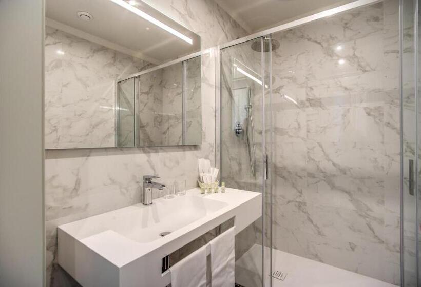 اتاق استاندارد یک نفره, Ariele