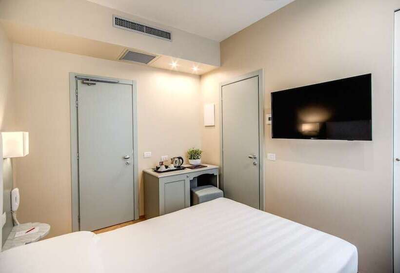 اتاق استاندارد یک نفره, Ariele